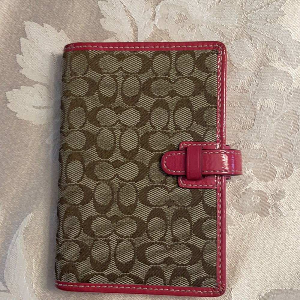 Coach passport case